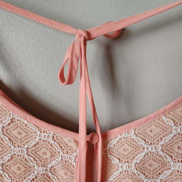 Entro Peach Pink Strappy Tie Back Crochet Lace Ruffle Romper - Picture 6 of 9